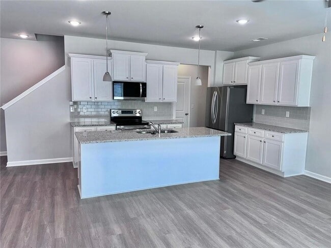 Photo - 2618 Swan Lake Dr SW