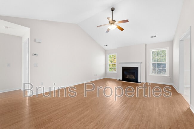 Photo - 5611 Sycamore Glen Rd