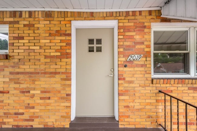 Photo - AVAILABLE AUGUST 1ST! DON'T MISS THIS BEAUTIFUL 3 BEDROOM IN WEST MIFFLIN!