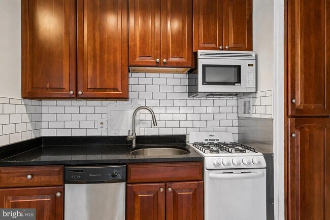 Photo - 2101 Chestnut St Unit 1503