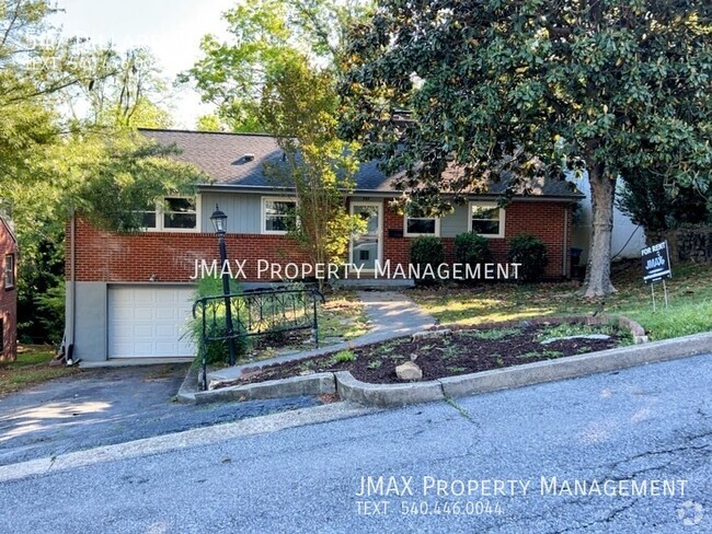Building Photo - 547 Dillard Rd SW Rental