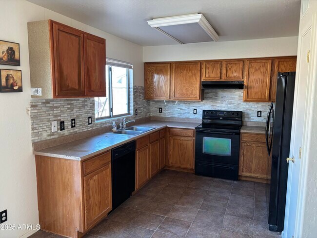 Photo - 16234 N 165th Ln