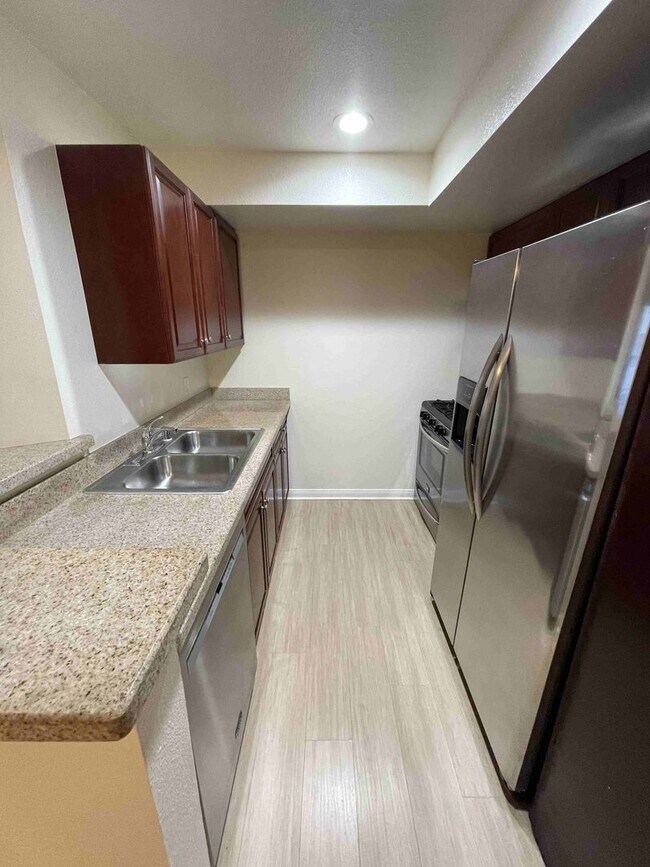 Photo - FULLY UPGRADED TWO BEDROOM IN LUXURIOUS COMPLEX! Unit 225