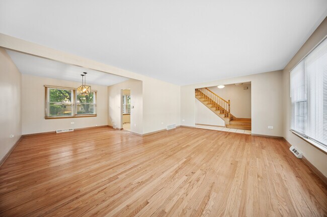 Photo - 2115 E Euclid Ave House