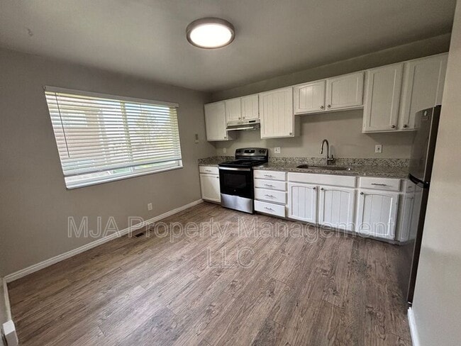 Photo - 1731 S Holladay Blvd Unit 18