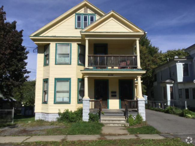 Building Photo - 2124 Highland Ave Unit House