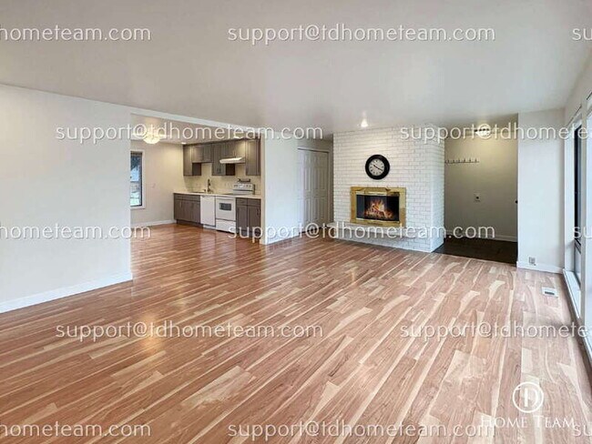 Photo - 422 145th Ave NE Unidad #B