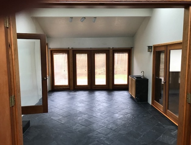 Photo - 3122 St Louis Rd