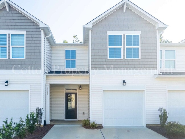 9044 Laurel Bay Ln