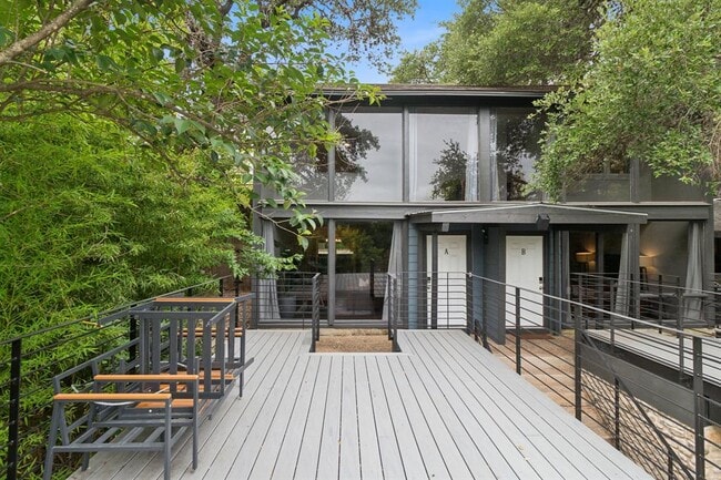 Photo - 1501 Rockdale Cir