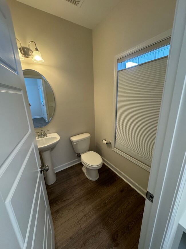 Photo - Rental - LIKE NEW!!!! Absolutely Beautiful!!!