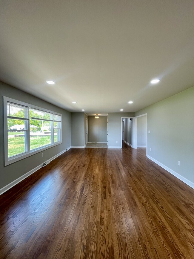 Photo - 63 Shelor Dr