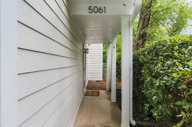 Photo - 5061 Avalon Dr Unit 5061