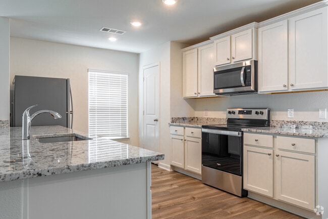 Interior Photo - Beall Way Rental