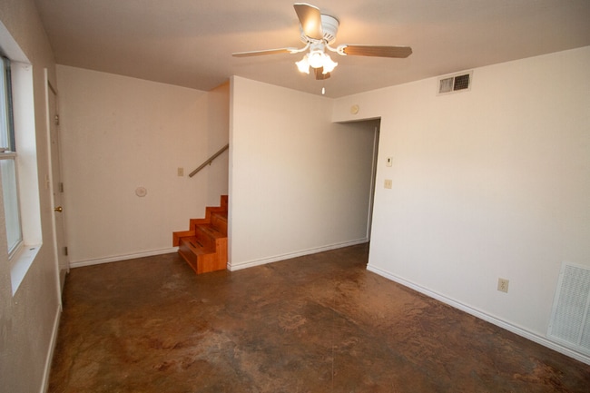 Photo - 114 Scofield Ave