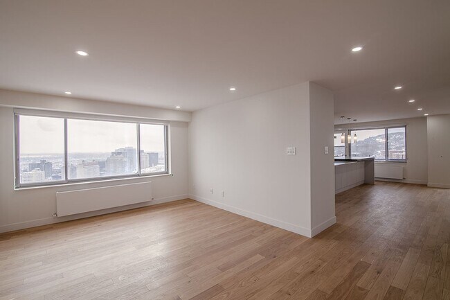 Photo - 3555 Chem. de la Côte-des-Neiges Unit 2014