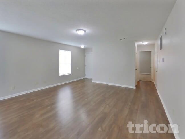 Photo - 6409 Alonzo Dr