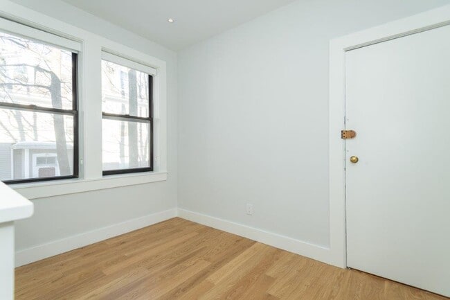 Photo - 12 Elko St Unit 8