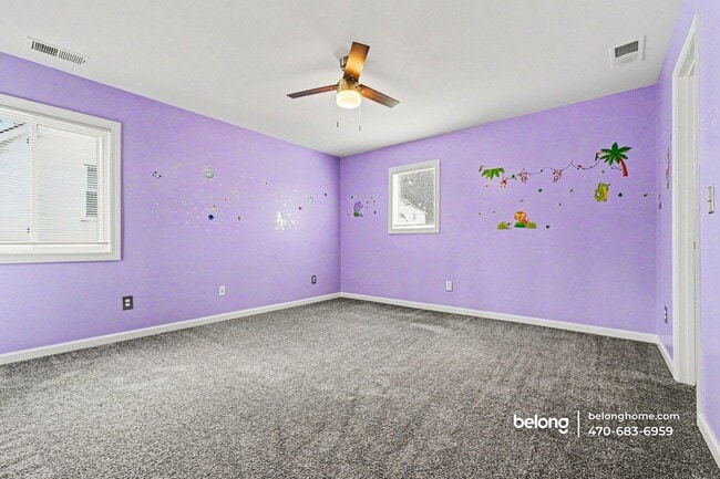 Photo - 988 Bridgegate Dr NE