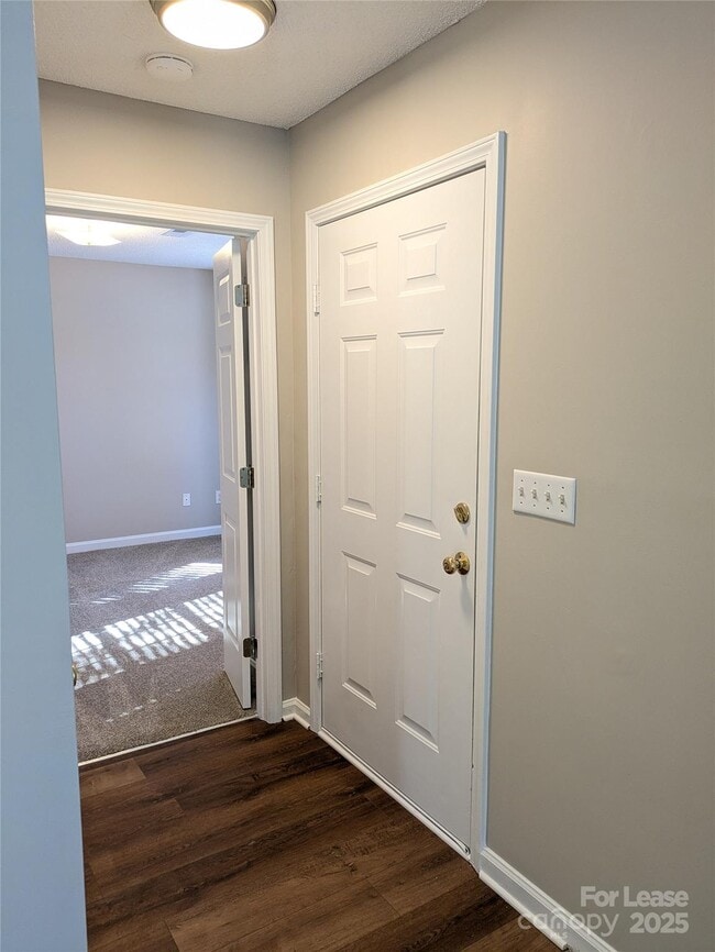 Photo - 329 Cedarcroft Dr