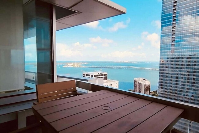 Photo - 1395 Brickell Ave Unidad FL27-ID1328108P