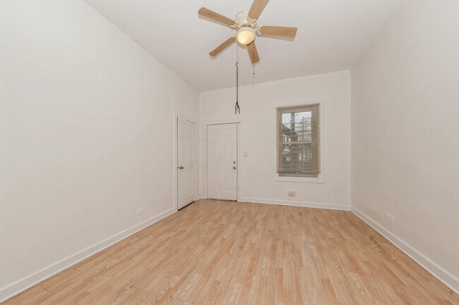 Photo - 2242 W 19th St