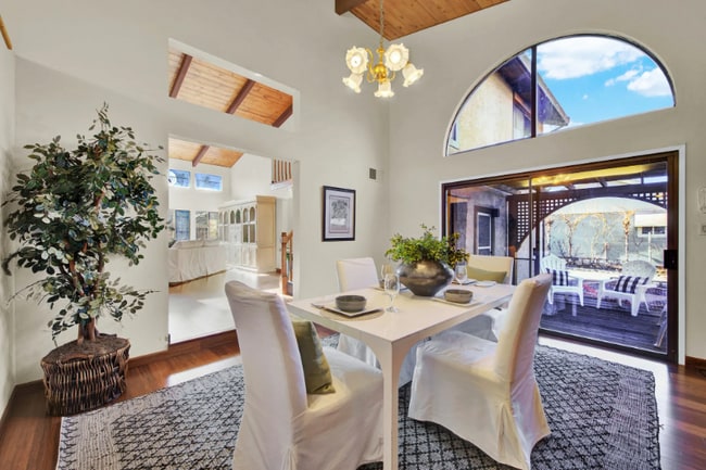 Photo - 1706 Adele St