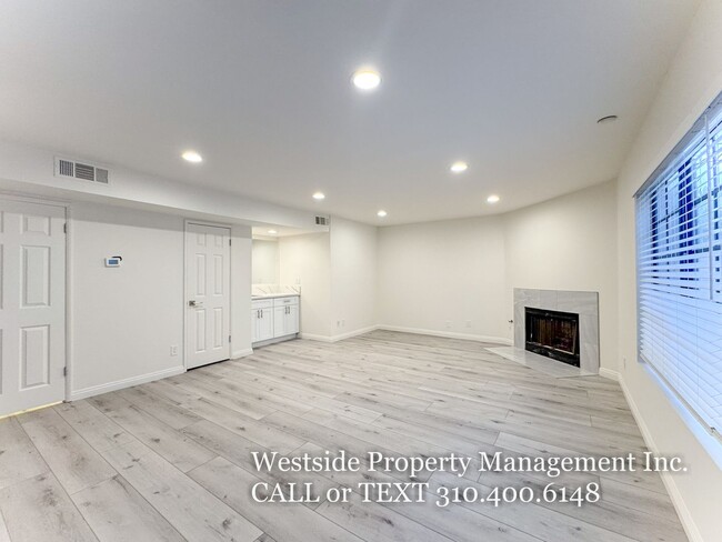 Townhome Style - Westwood Adjacent Neighbo... - Townhome Style - Westwood Adjacent Neighbo... Unit 103