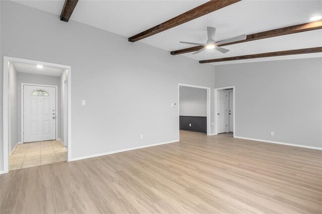 Photo - 5803 Lewood Dr