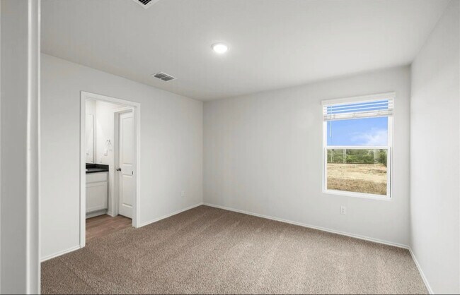 Photo - 116 Kendall Ln