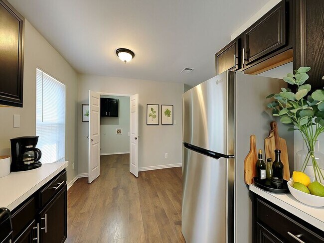 Photo - 3535 Pinebrook Dr