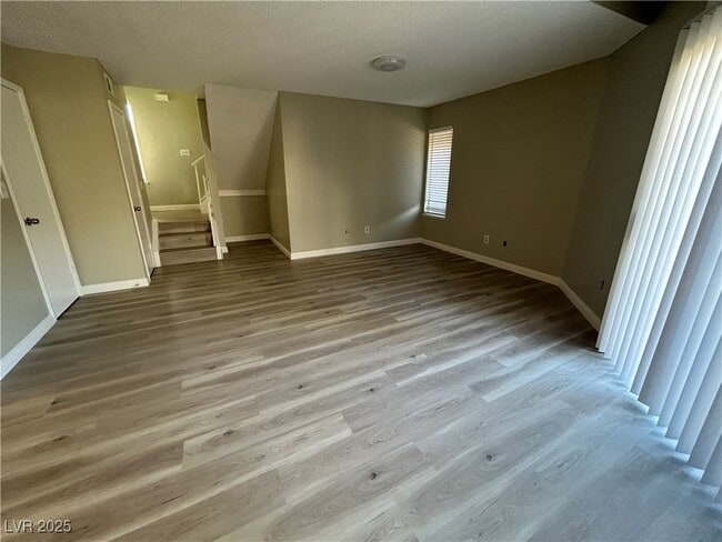 Photo - 1616 Marathon Dr