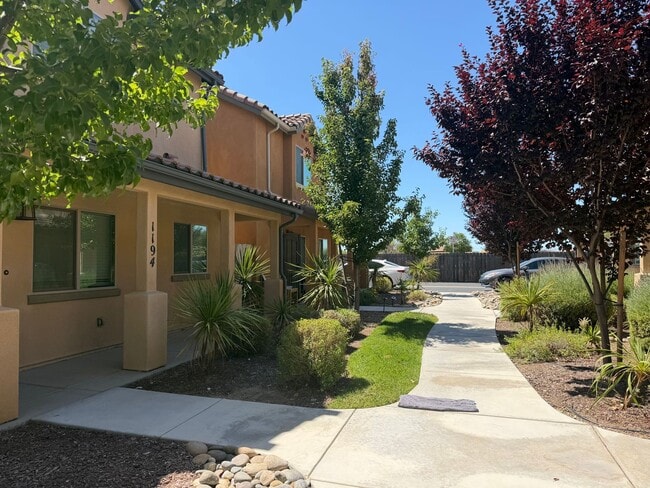 Photo - 1194 Velarde Cir