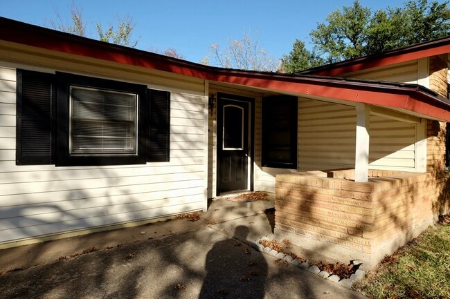 Photo - 3401 Princeton Dr