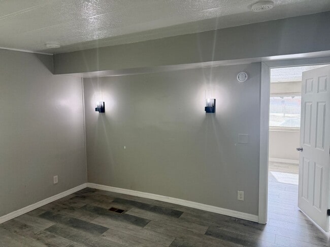 Photo - 7213 Harney Rd Unit 2