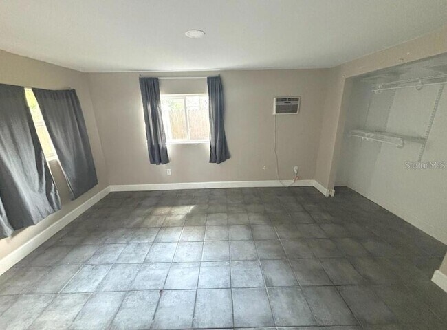 Photo - 2615 Laurel Ave