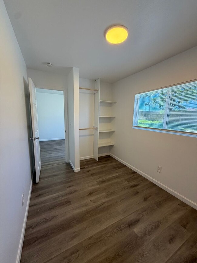 Photo - 2.2 Miles to Oregon Tech and Sky Lakes Medical Center! Newly renovated 1bdrm