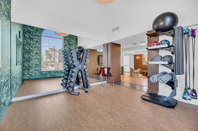 Echelon Apartments