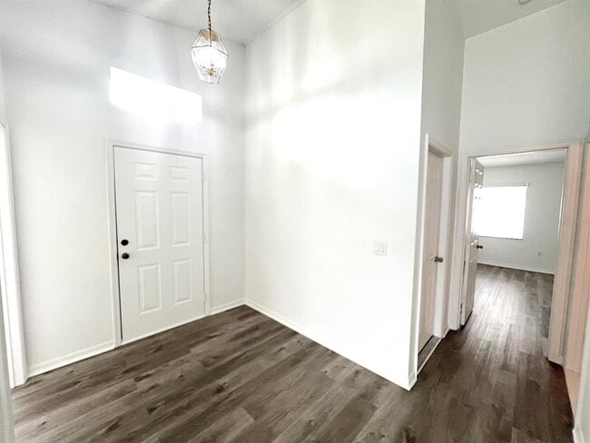 113 Eastwood Dr
