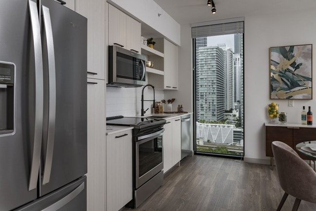 Photo - Maizon Brickell