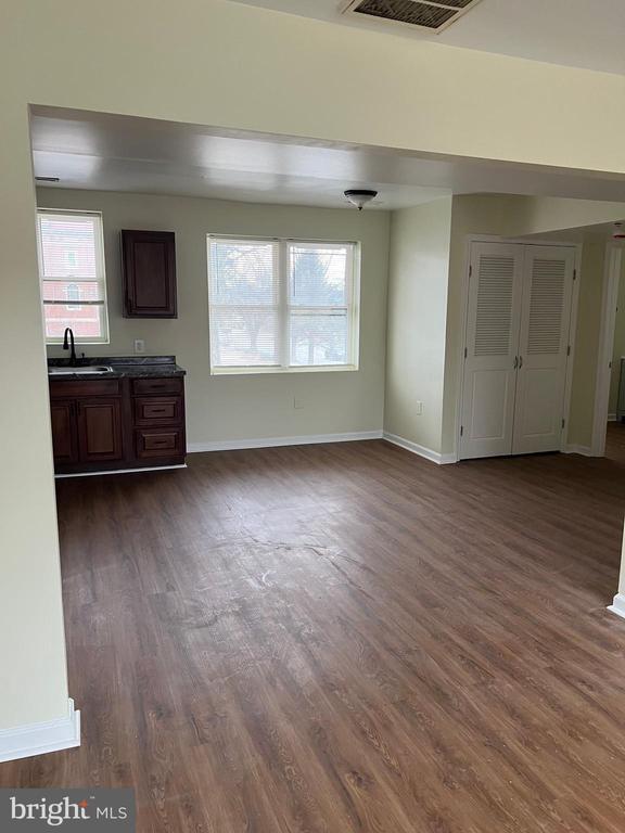 Building Photo - 4300 Liberty Heights Ave Unit 2D