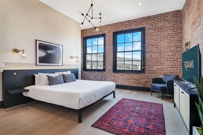 Building Photo - 1148 S Peters St Unit ID1265818P Rental