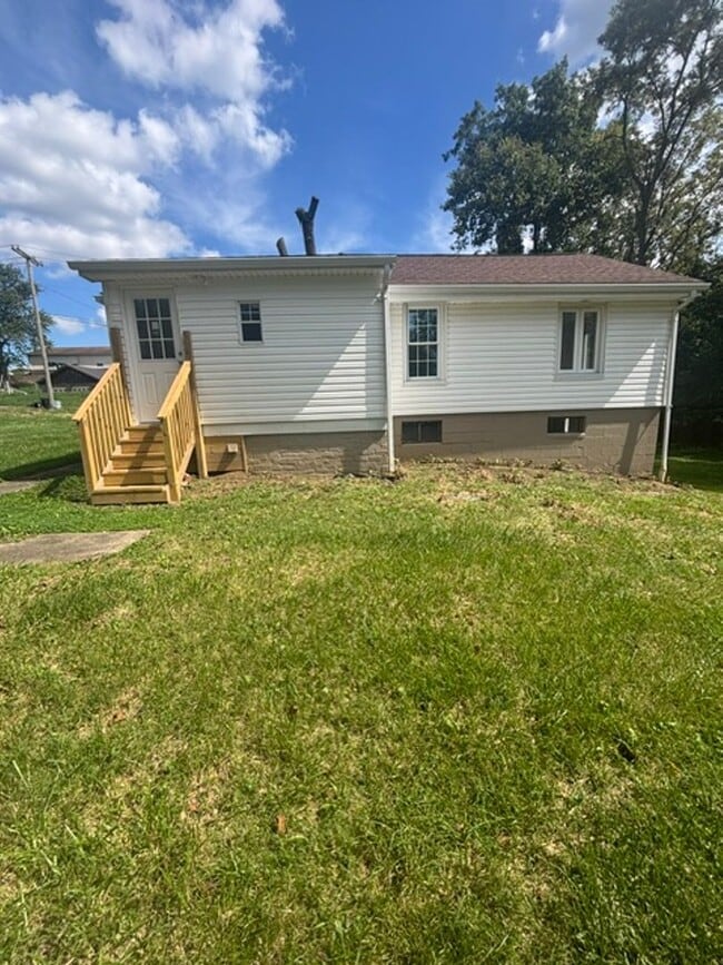 155 Forest St