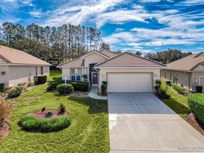 Building Photo - 856 W Silver Meadow Loop Rental