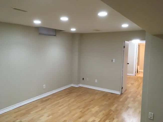 Photo - 9 Panda Ln