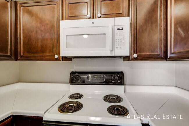 Photo - 498 W Powers Ave Unit 202