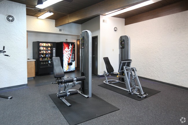 Fitness Center - Spanish Lake Townhomes