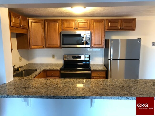 Building Photo - 23B Columbia Ave Unit B