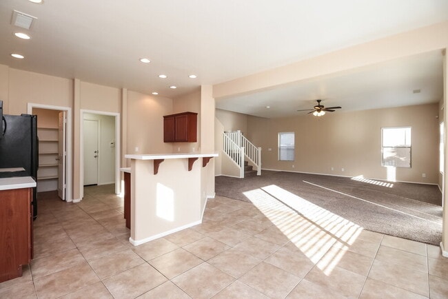 Photo - 735 W Fruit Tree Ln