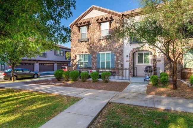 Photo - 2726 S Equestrian Dr